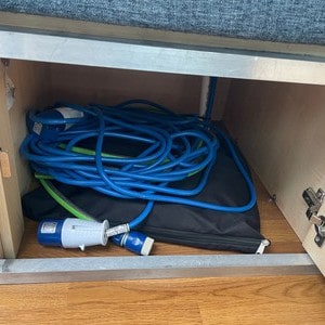 ER 2 Berth Motorhome NZ Power Cables ER 2 Berth Motorhome NZ Power Cables