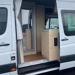 ER 2 Berth Motorhome NZ Side Entrance ER 2 Berth Motorhome NZ Side Entrance