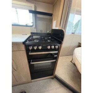 DNZ Island – 4 Berth NZ Interior Gas Cooktop Oven DNZ Island – 4 Berth NZ Interior Gas Cooktop Oven