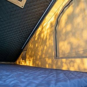 Apollo Endeavour Campervan – 4 Berth bed