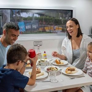 Apollo Euro Deluxe Motorhome – 6 Berth Dinnette 3