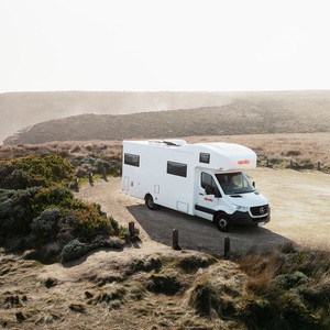 Apollo Euro Deluxe Motorhome – 6 Berth NZ Exterior Twelve Apostles Coastal Overlook