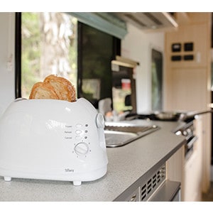 Maui River Motorhome – 6 Berth – toaster