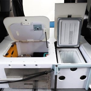 Spaceships Beta Campervan – 2 Berth – freezer