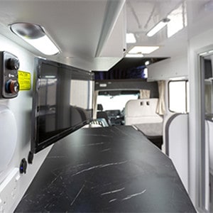 apollo-euro-camper-motorhome-4-berth-interior