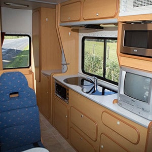 Happy 4 Motorhome-4 Berth-interior (5)
