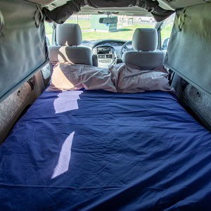 Lucky Rover High Top Campervan 4 Berth – NZ Bottom Double Bed