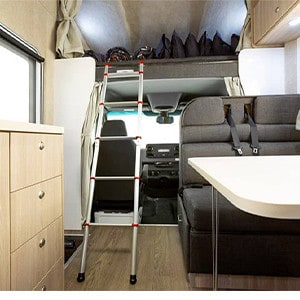 starrv-hercules-motorhome-6-berth-overcab-bed