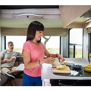 Maui Cascade Motorhome – 4 Berth – kitchen