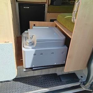 RRR Queenie Campervan – 2+1 Berth – Interior 4