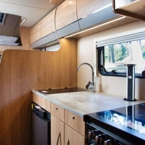 DNZ Deluxe Island Bed – 4 Berth Kitchen