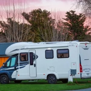 DNZ Deluxe Island Bed – 4 Berth Side View 4