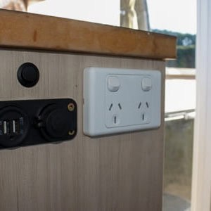 EC Motorhome – 2+1 Berth Plug