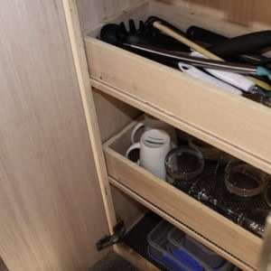 EC Motorhome – 2+1 Berth Utensils