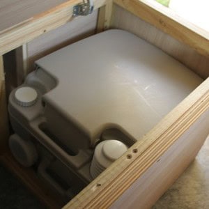 EC Hitop – 3 Berth – NZ Hidden Toilet Storage
