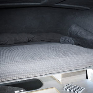 EC Hitop – 3 Berth Bed 2