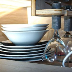 EC Hitop – 3 Berth Utensils