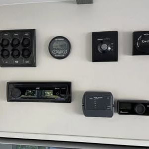 DNZ Deluxe Motorhome – 2 Berth Entertainment