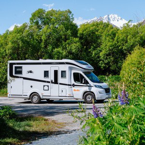 Britz Wanderer 4 Berth NZ Exterior Side View Vehicle