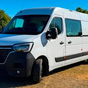 HE Motorhome – 2 Berth Side View