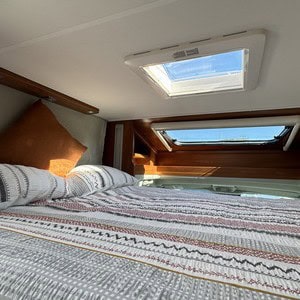 Britz Odyssey 4 Berth NZ Rear Island Bed Layout 06 Drop Down Bed