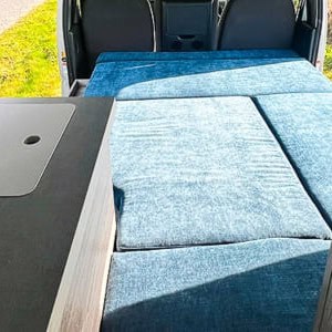 EC Hitop ST – 4 Berth, 3 Seater Bed