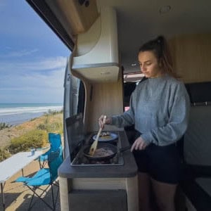 Indie Campers Odyssey – 4 Berth Kitchen