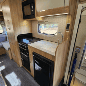 DNZ Deluxe Motorhome – 6 Berth – Interior Kitchen