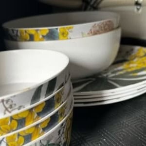 RCC DX Motorhome – 4 Berth Cutlery