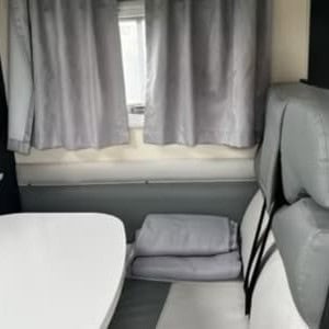 RCC DX Motorhome – 4 Berth Dinette