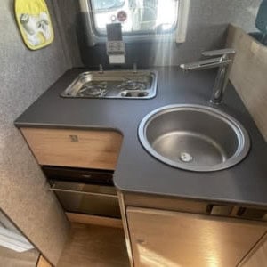 KO Dethleffs – 4 Berth Kitchen