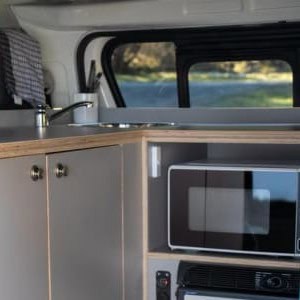 PF High Top Deluxe – 3 Berth Interior 2