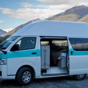 PF High Top Deluxe – 3 Berth Side View