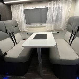 RCC 3DD – 6 Berth Dinette