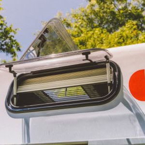 camperland-trio-campervan-3-berth-nz-exterior-window