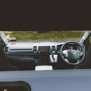 camperland-trio-campervan-3-berth-nz-interior-cab