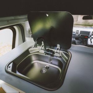 camperland-trio-campervan-3-berth-nz-interior-kitchen