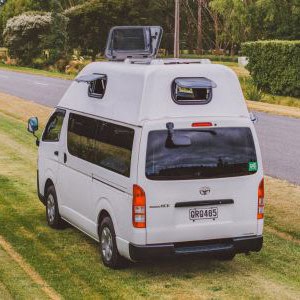 cpl-trio-campervan-3-berth-nz-exterior-back
