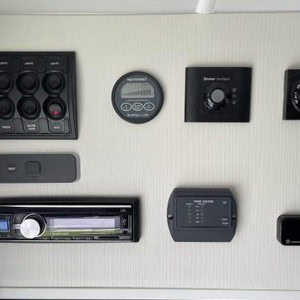 KO Hitop – 2 Berth NZ Interior Control Panel