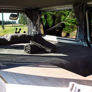 EC COMPACT – 2 Berth NZ Interior Rear Queen Bed