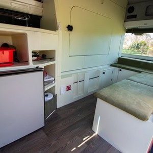 EC HITOP – 2+1 Berth NZ Interior Dinette Table Seats