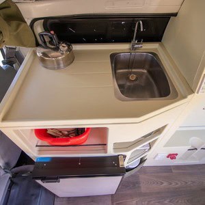 EC HITOP – 2+1 Berth NZ Interior Kitchen Stovetop Sink