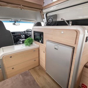 EC Hitop – 4 Berth NZ Interior Kitchen Fridge Storage