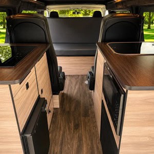 VB Hitop – 4 Berth NZ Interior Kitchen Sink Cooktop