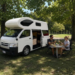 VB Hitop ST – 3 Berth NZ Exterior Park Dining Campsite