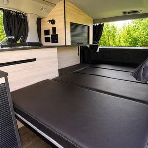 VB Lounge Low Top – 2 Berth Interior Rear Double Bed